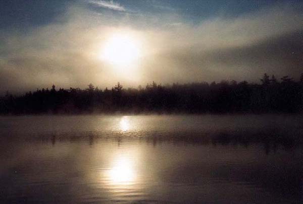 Rno nad Echo Lake, Maine, USA